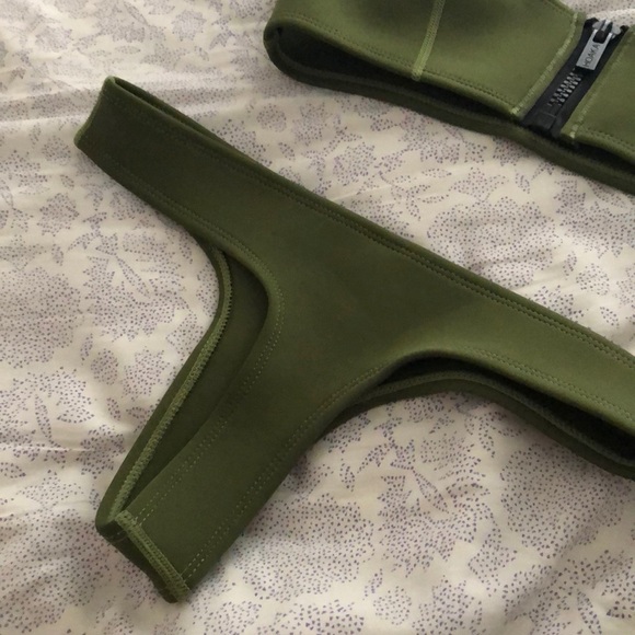 Hoaka swimwear. Brand new. Doesn’t fit me. - Picture 2 of 3